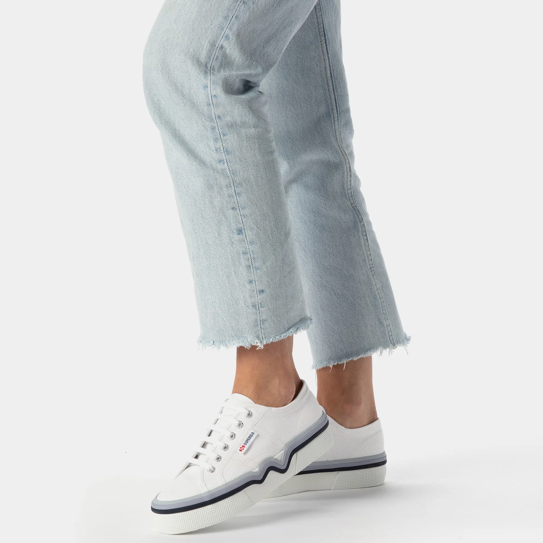 Beyaz 2740 Liquify Stripes Kadın Beyaz Sneaker